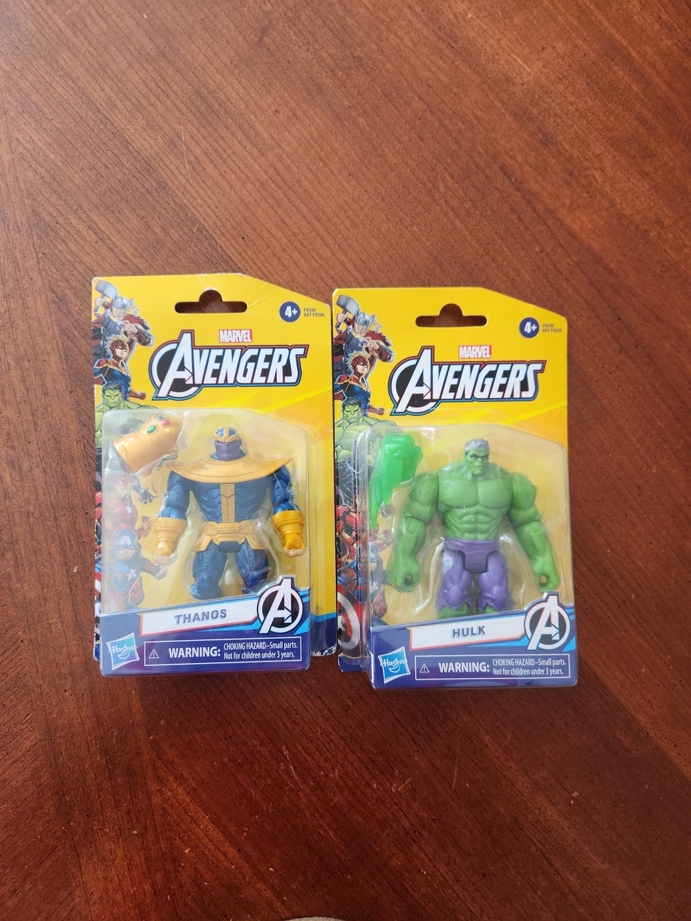Marvel Avengers Thanos & Hulk Figure Pack - Purple, Gold, Green